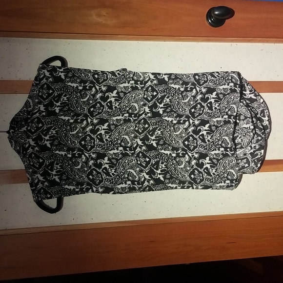 Host pick x2! Talbots, like new, sheer, drapey, black and ivory blouse, 16p - Picture 6 of 7